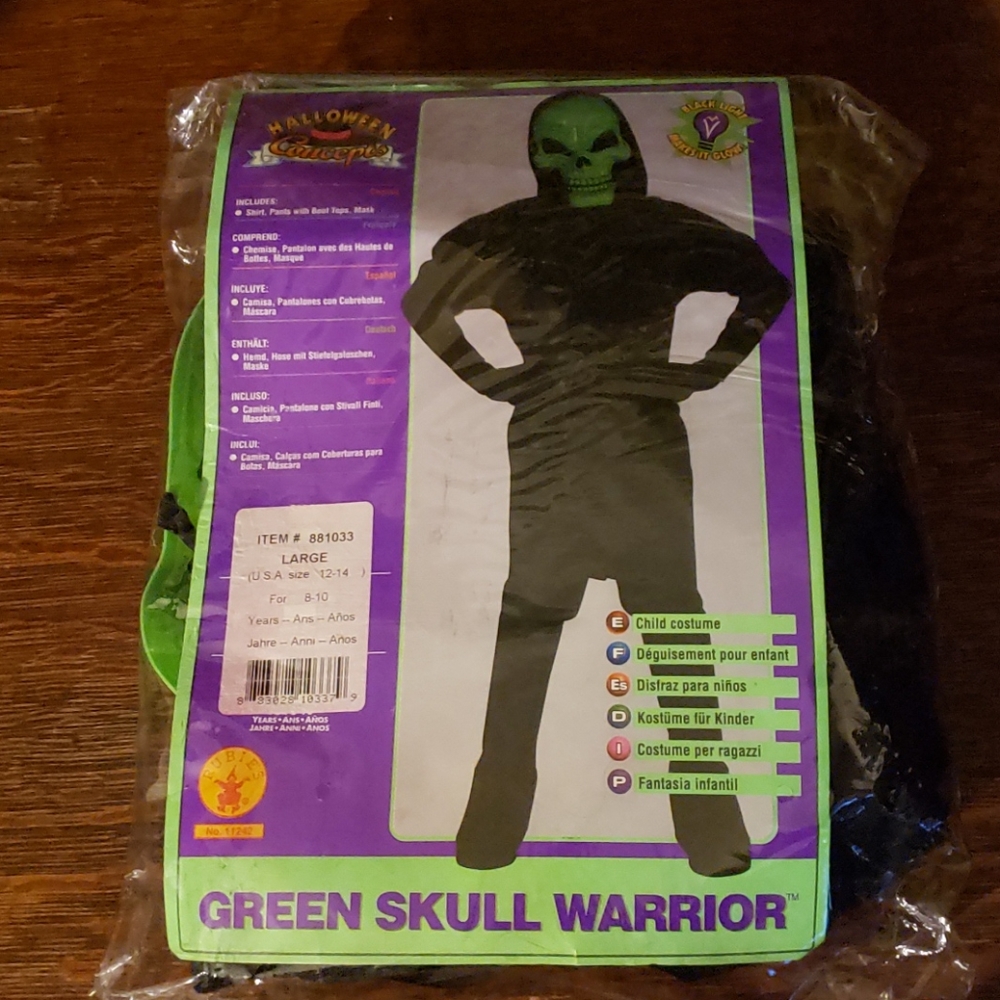 Halloween Costume Green Skull Warrior